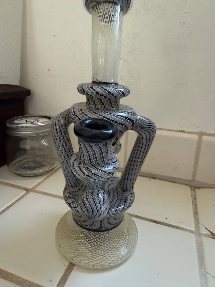 Daveman Glass Custom B/W recycler