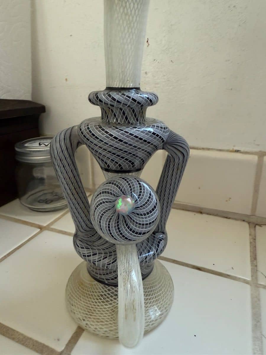 Daveman Glass Custom B/W recycler
