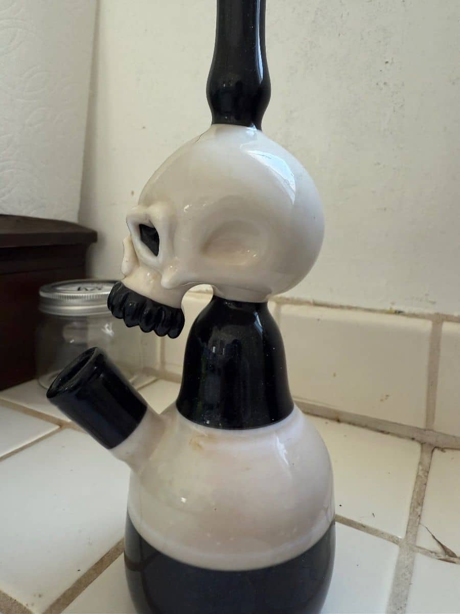 Straw skull head